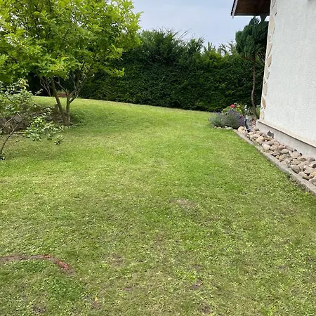 Innas Ambiente Homestay Hehlen